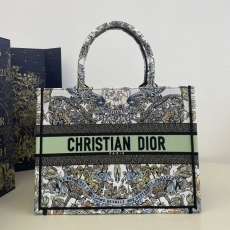 Christian Dior Shopping Bags